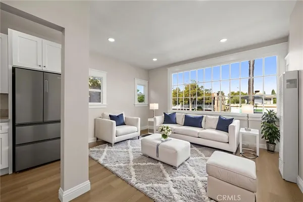 $2,600 | 1822 East 2nd, Unit 6, Long Beach, CA 90802