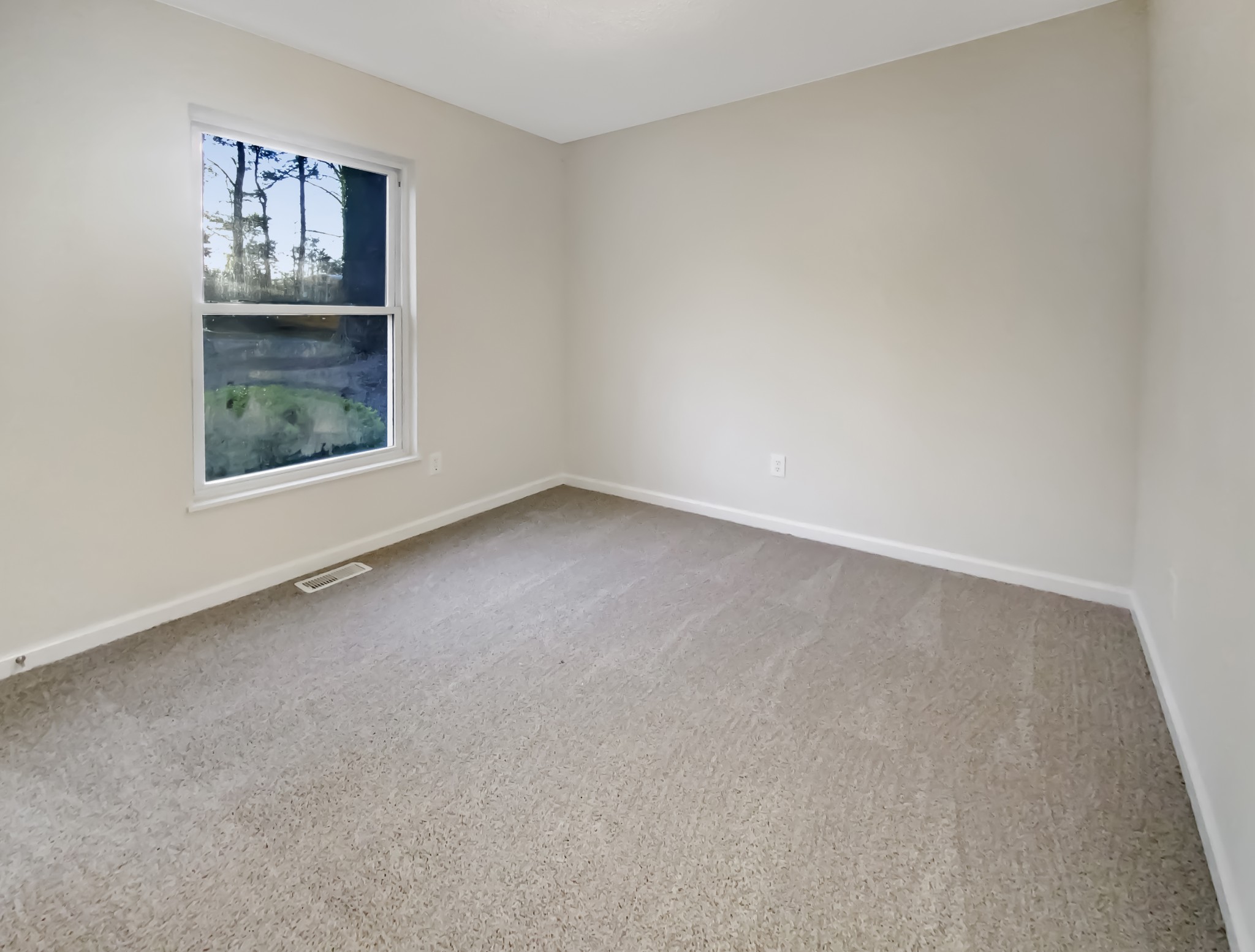 1230 Chapmansboro Road Chapmansboro, TN 37035 - Photo 5 of 19 Gallery Image 5
