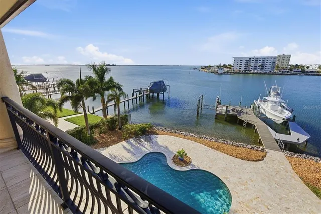 $3,799,000 | 2484 Baywood Drive West, Dunedin, FL 34698
