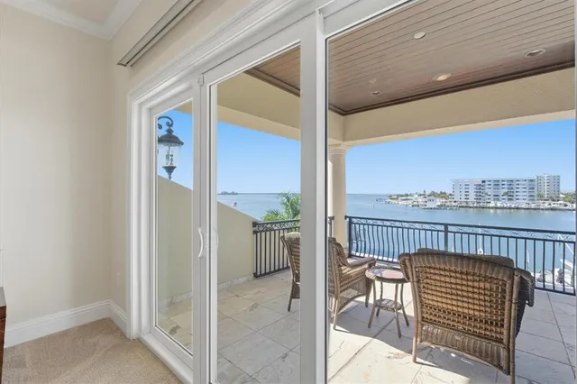 $3,799,000 | 2484 Baywood Drive West, Dunedin, FL 34698