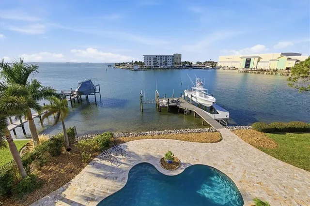 $3,799,000 | 2484 Baywood Drive West, Dunedin, FL 34698