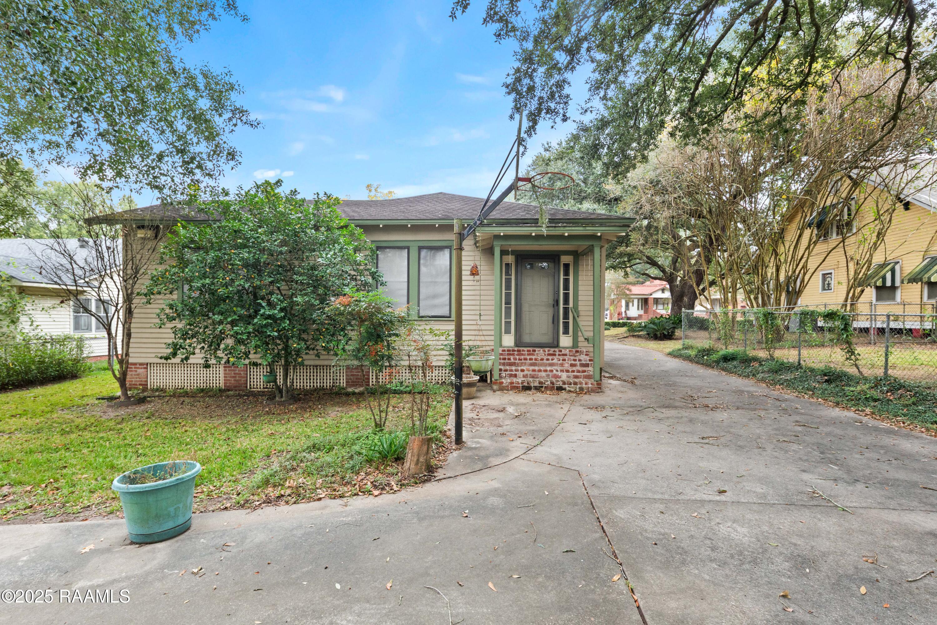 243 West Grolee Street Opelousas, LA 70570 - Photo 11 of 46 243WGrolee-11