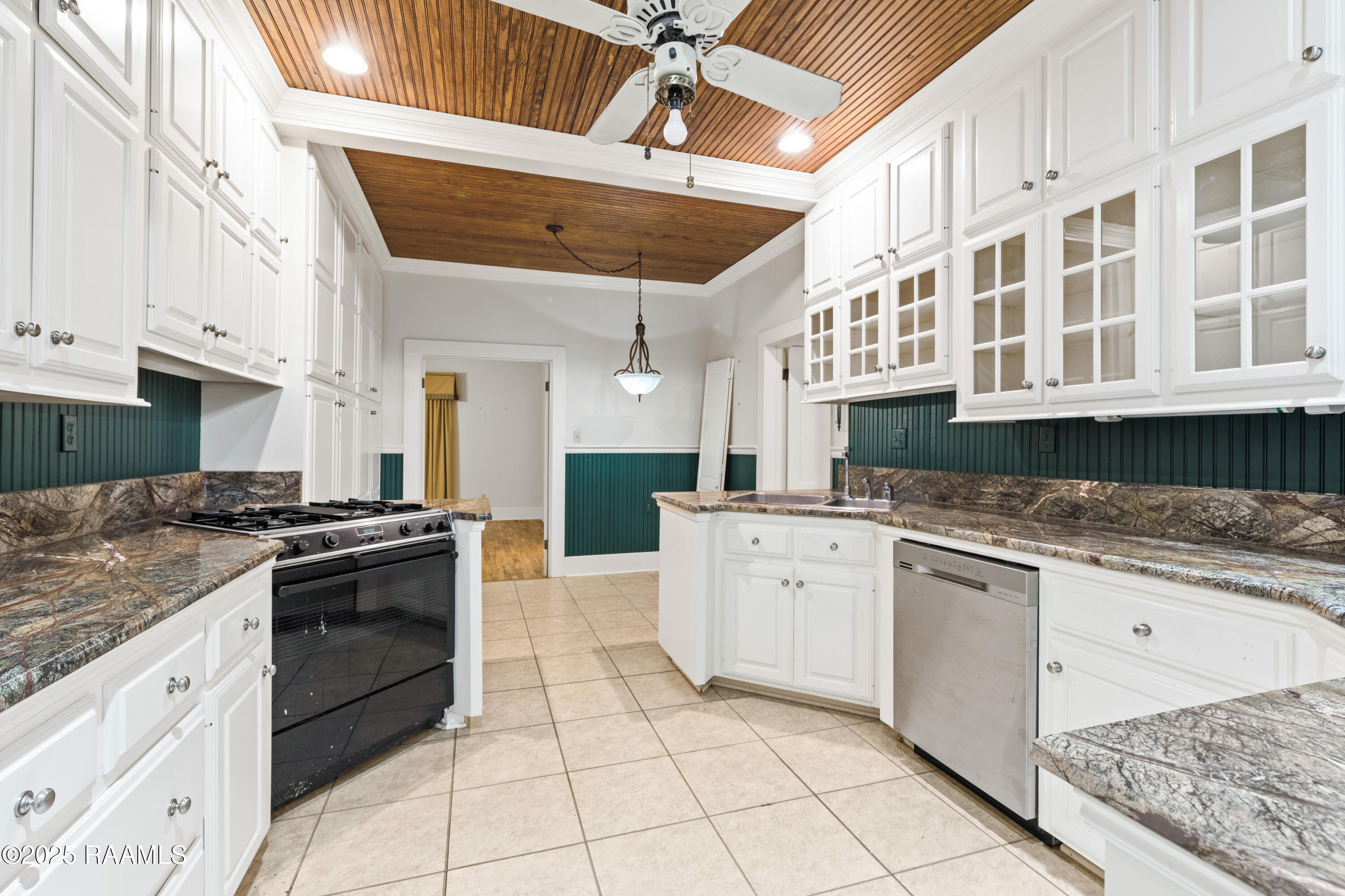 243 West Grolee Street Opelousas, LA 70570 - Photo 27 of 46 243WGrolee-48