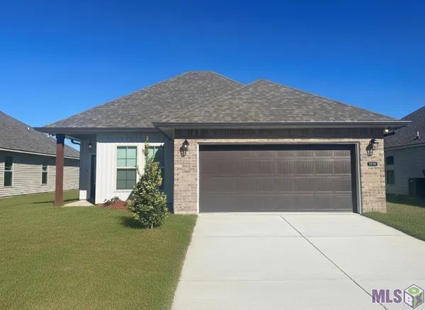 $248,400 | 2158 Sherri's Way Port, Port Allen, LA 70767