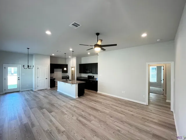 $248,410 | 2158 Sherri's Way Port, Port Allen, LA 70767