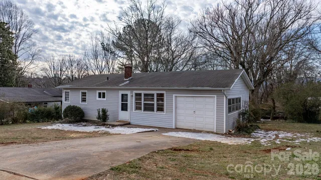 $197,300 | 302 Ramsey Street, Morganton, NC 28655