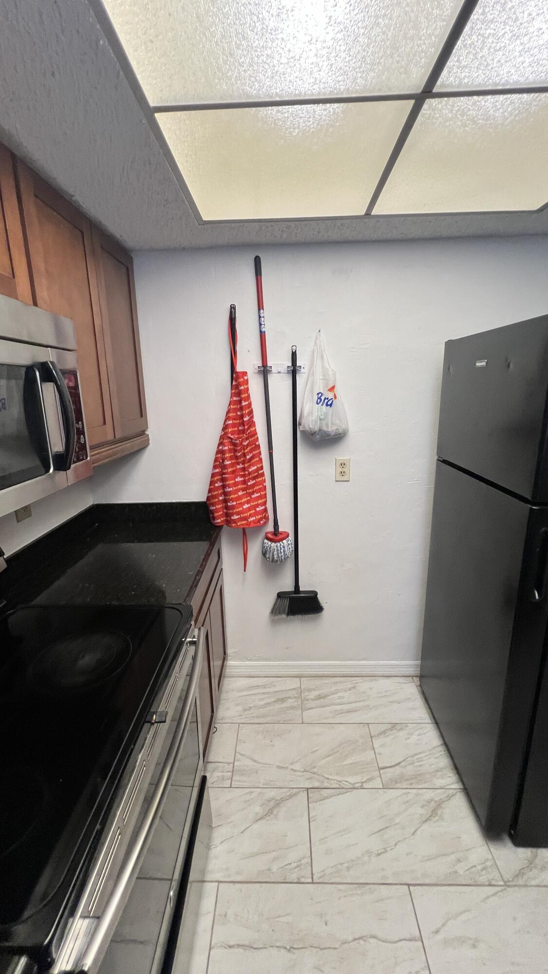 1524 Southeast Royal Green Circle, Unit 101 Port St. Lucie, FL 34952 - Photo 6 of 26 IMG_2902