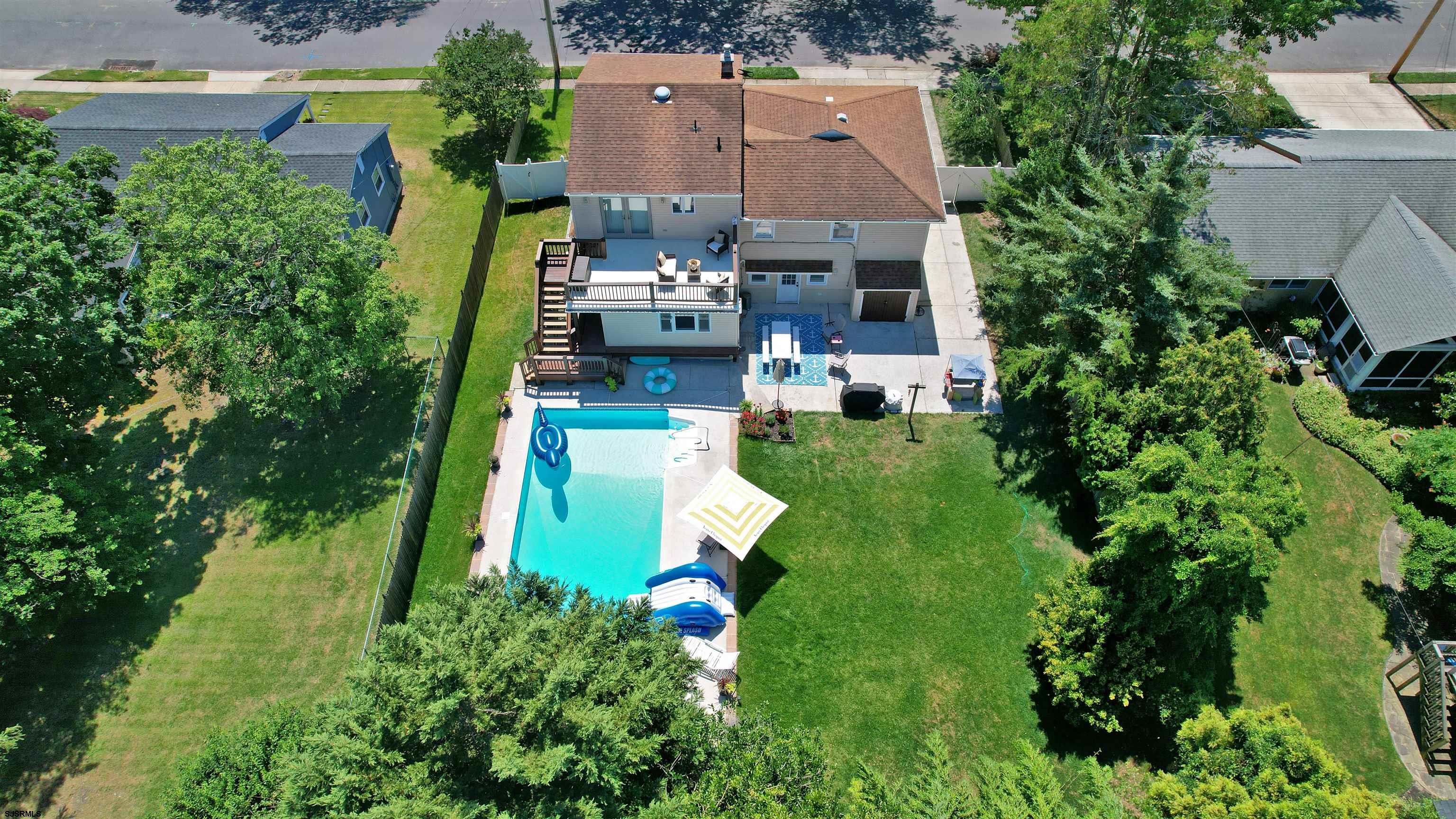 12 Haddon Road Somers Point, NJ 08244 - Photo 3 of 27 Gallery Image 3