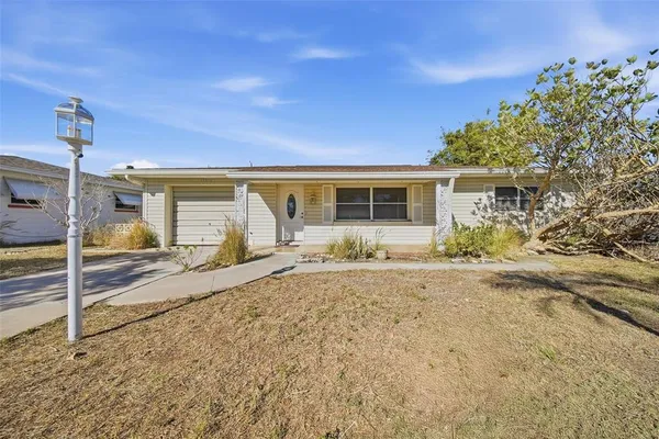 $2,450 | 11373 62nd Avenue, Seminole, FL 33772