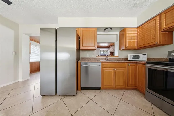 $2,450 | 11373 62nd Avenue, Seminole, FL 33772