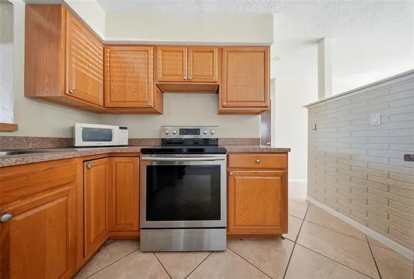 $2,450 | 11373 62nd Avenue, Seminole, FL 33772