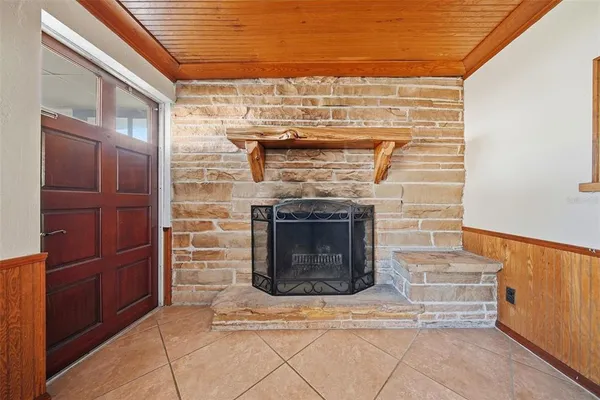 $2,450 | 11373 62nd Avenue, Seminole, FL 33772