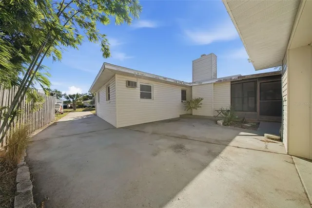 $2,550 | 11373 62nd Avenue, Seminole, FL 33772