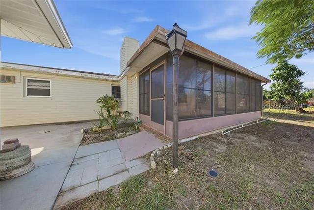 $2,550 | 11373 62nd Avenue, Seminole, FL 33772