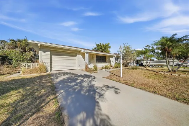 $2,550 | 11373 62nd Avenue, Seminole, FL 33772