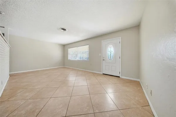 $2,450 | 11373 62nd Avenue, Seminole, FL 33772