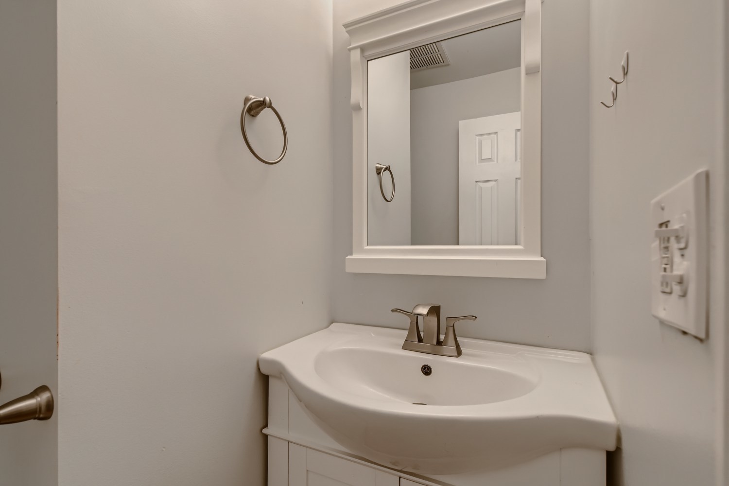 8423 West Gregory Street, Unit 102 Chicago, IL 60656 - Photo 8 of 11