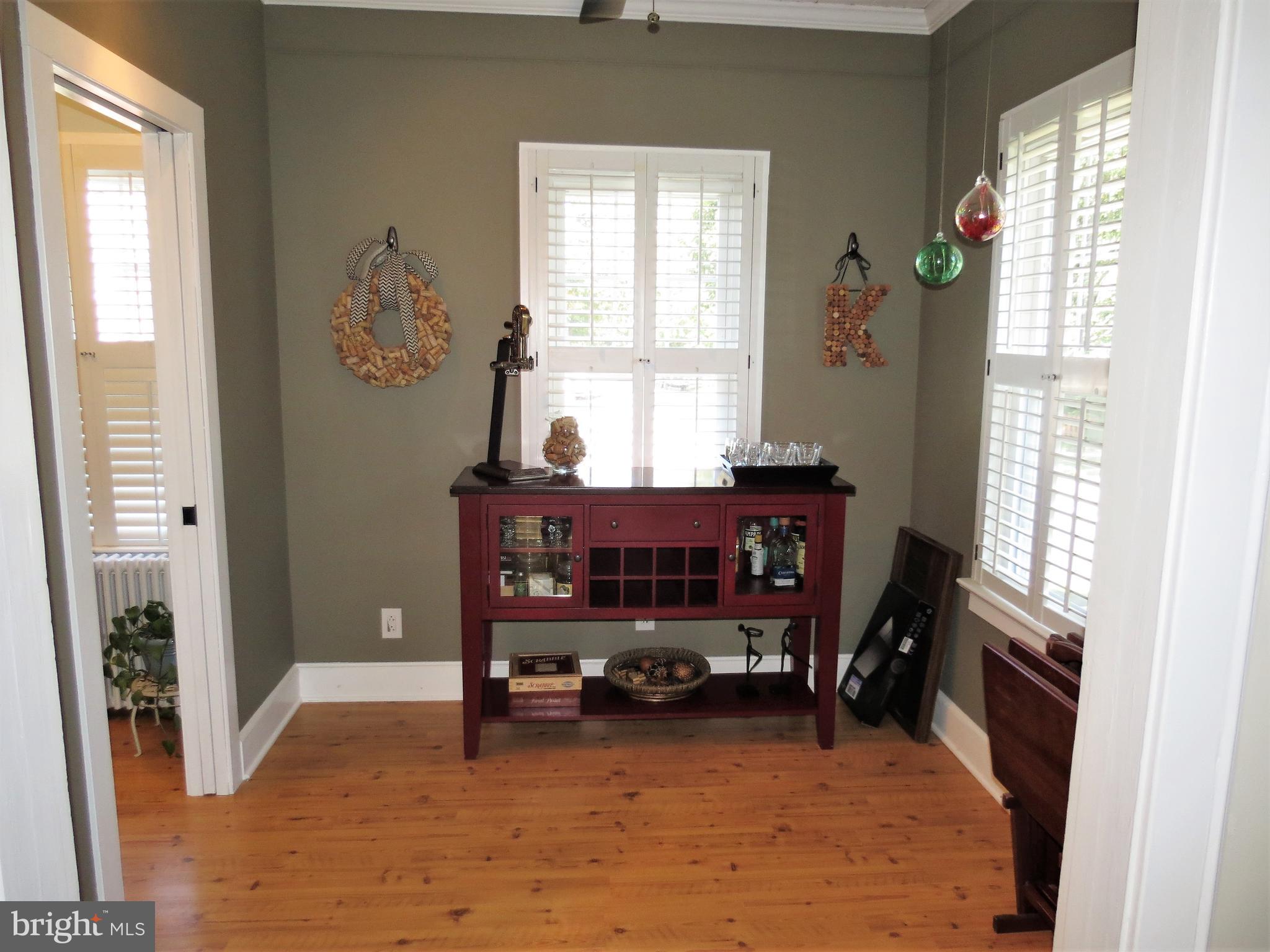 302 Amherst Road Audubon, NJ 08106 - Photo 5 of 26 Office/Bar