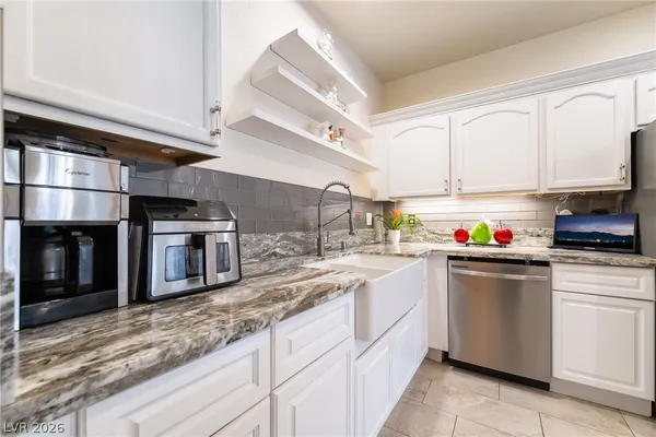$380,000 | 2050 West Warm Springs Road, Unit 224, Henderson, NV 89014
