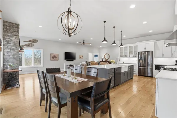 $998,700 | W4293 Meadow Court, Lake Geneva, WI 53147
