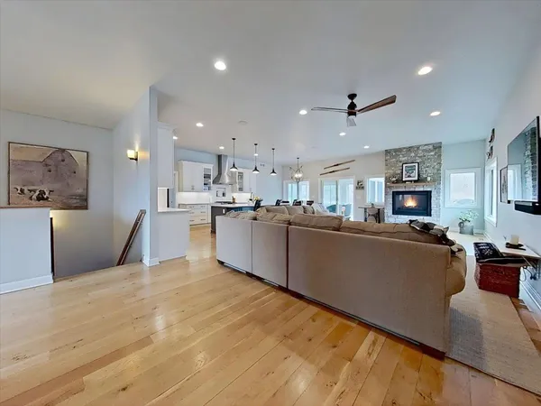 $998,700 | W4293 Meadow Court, Lake Geneva, WI 53147