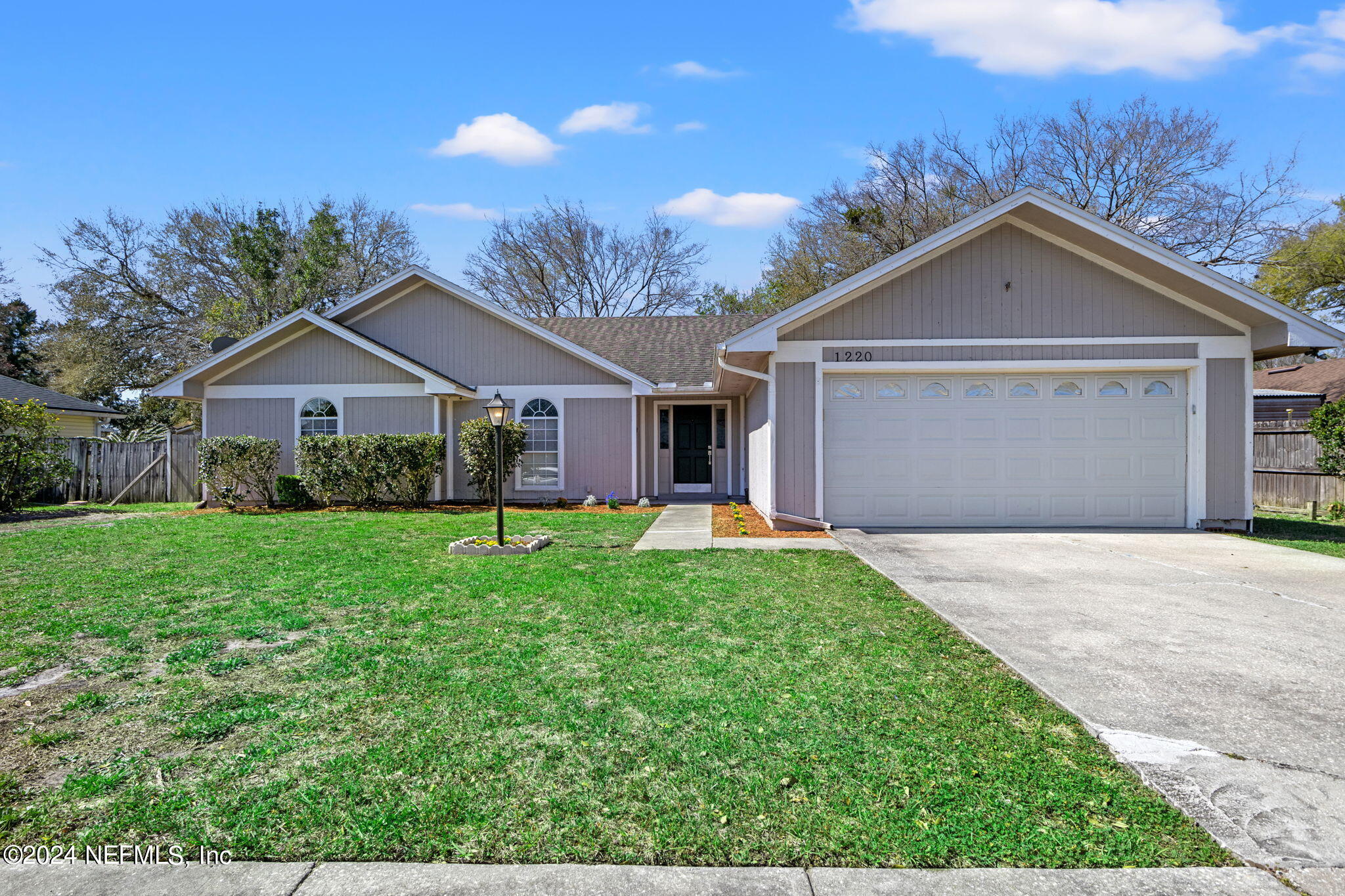 1220 Peabody Dr East