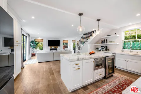 $2,495,000 | 4836 Placidia Avenue, Toluca Lake, CA 91601