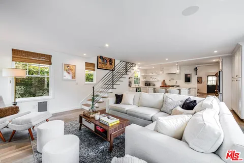 $2,495,000 | 4836 Placidia Avenue, Toluca Lake, CA 91601
