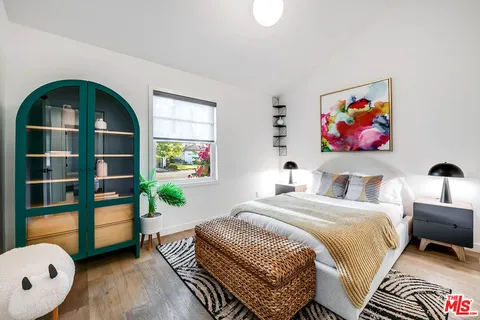 $2,495,000 | 4836 Placidia Avenue, Toluca Lake, CA 91601