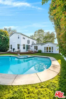$2,495,000 | 4836 Placidia Avenue, Toluca Lake, CA 91601