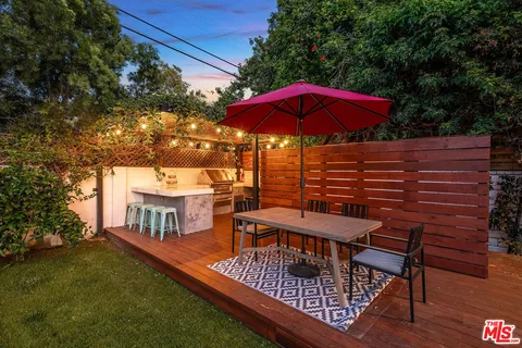 $2,495,000 | 4836 Placidia Avenue, Toluca Lake, CA 91601