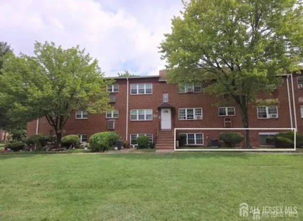 $2,200 | 334 College Drive, Edison, NJ 08817