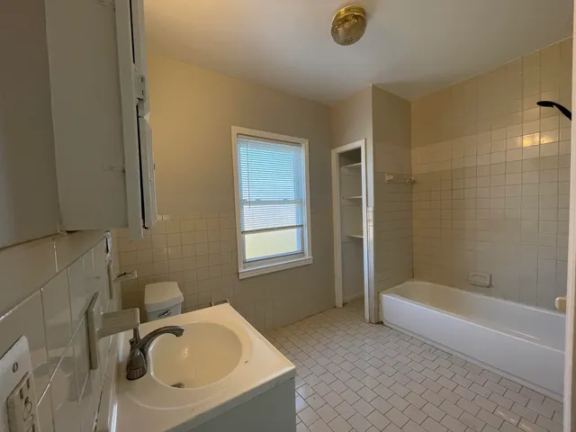 $1,250 | 3516 Stockton Street, Detroit, MI 48234