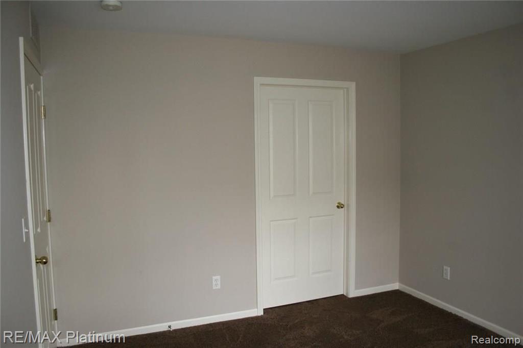 4074 Hampton Ridge Boulevard, Unit 58 Howell, MI 48843 - Photo 23 of 37