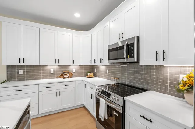 $345,000 | 106 Cub Court, Westminster, SC 29693