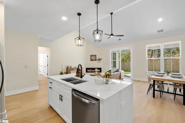 $345,000 | 106 Cub Court, Westminster, SC 29693