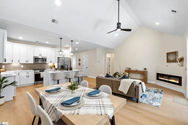 $345,000 | 106 Cub Court, Westminster, SC 29693