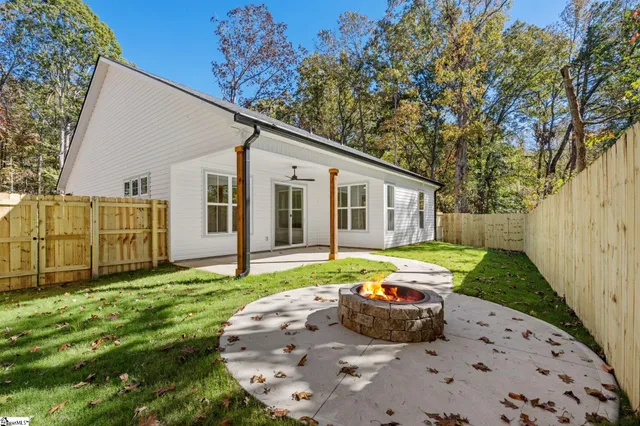 $345,000 | 106 Cub Court, Westminster, SC 29693