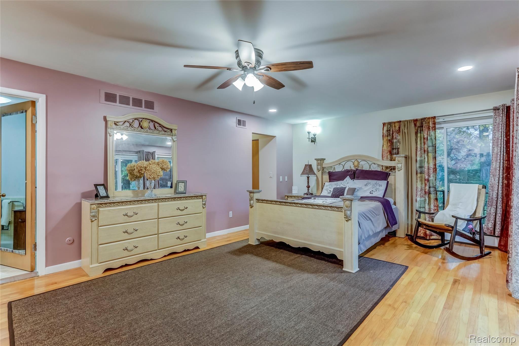 6205 Norham Road Bloomfield Hills, MI 48301 - Photo 25 of 45 6205 Norham Road, Bloomfield Hills, MI-27.jpg-FULL