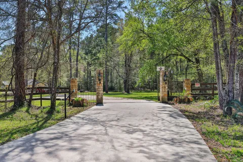$1,595,000 | 250 Critter Creek Road, Coldspring, TX 77331