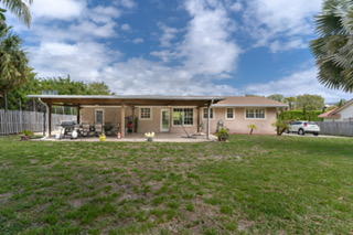 380 Northwest 36th Court Boca Raton, FL 33431 - Photo 29 of 34 7