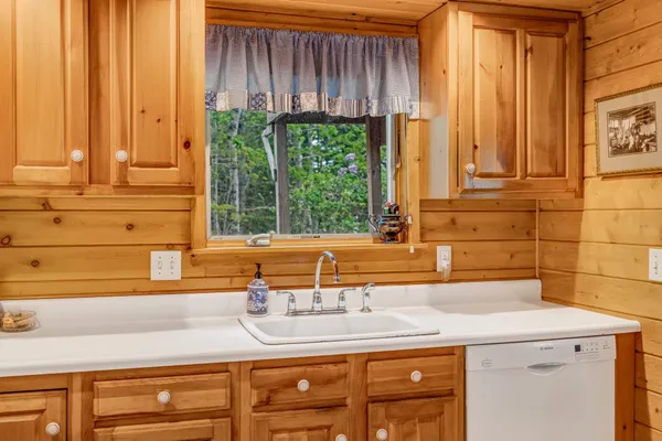 $600,000 | 1125 Macomber Mill Road, Eastbrook, ME 04634