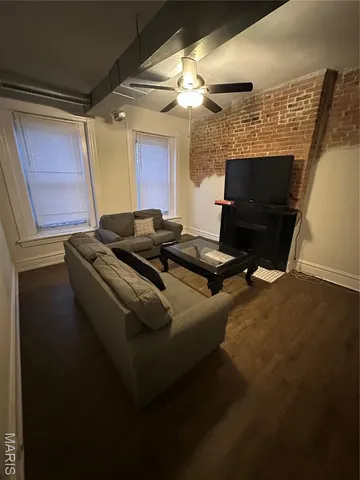 $349,900 | 2646 Geyer Avenue, St. Louis, MO 63104