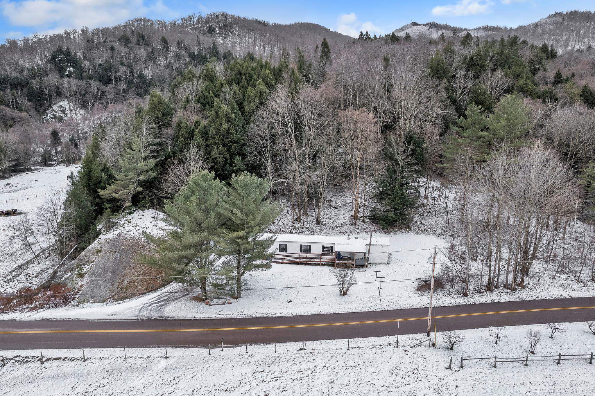 822 Duxbury Road Bolton, VT 05676 - Photo 6 of 40