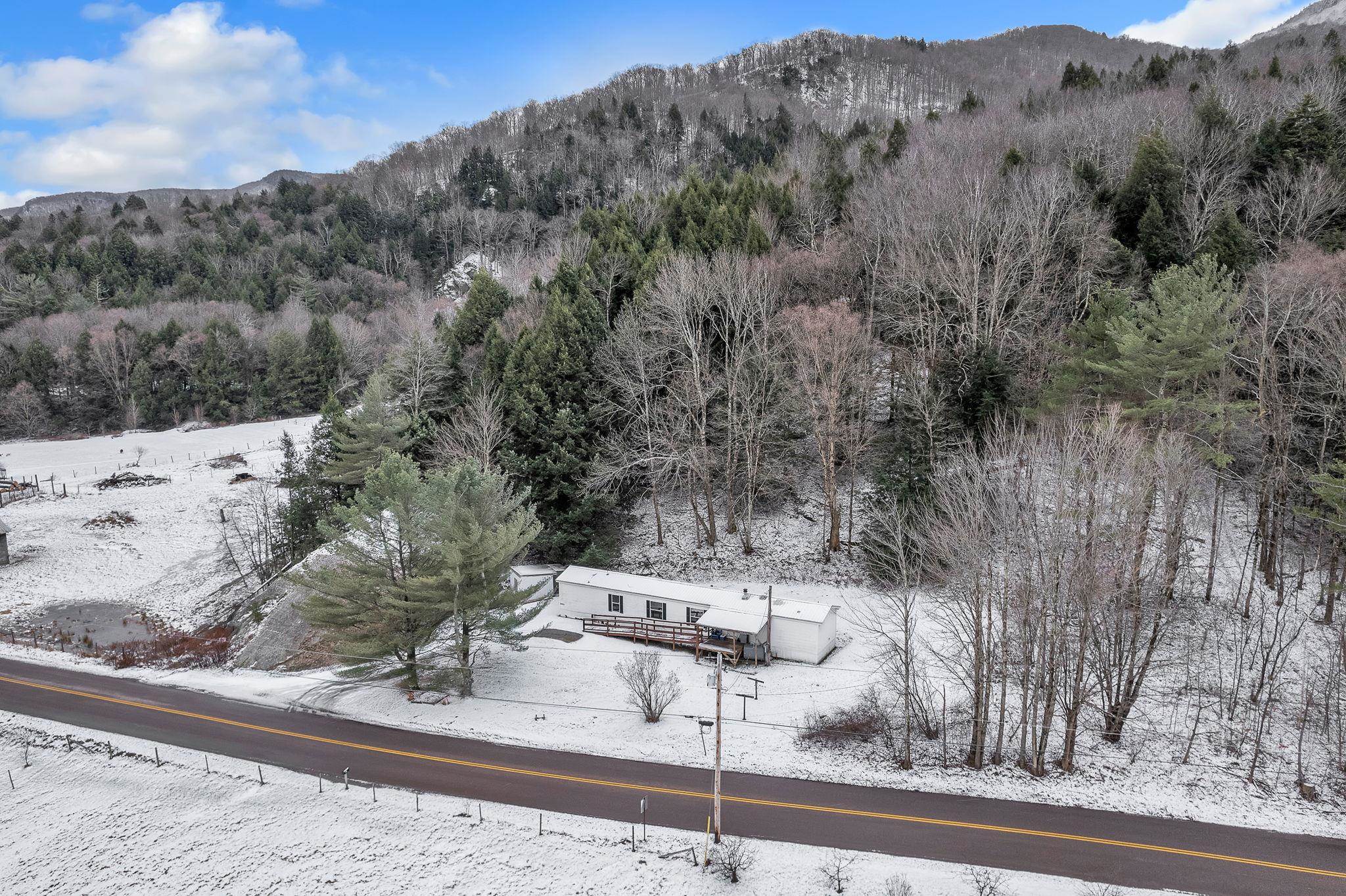 822 Duxbury Road Bolton, VT 05676 - Photo 7 of 40