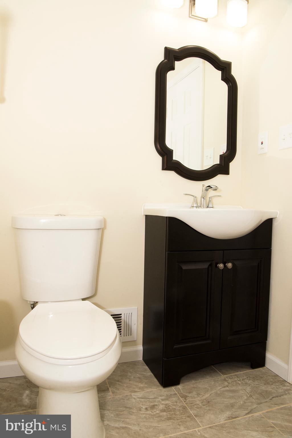 9526 Kirkfield Road Burke, VA 22015 - Photo 23 of 28 Bath