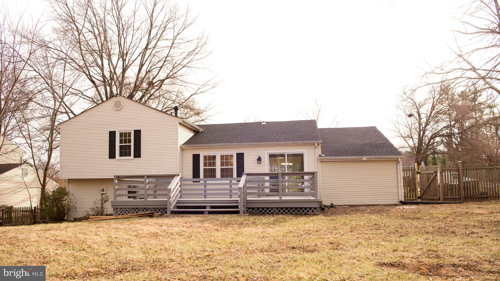 9526 Kirkfield Road Burke, VA 22015 - Photo 26 of 28 Exterior (Rear)