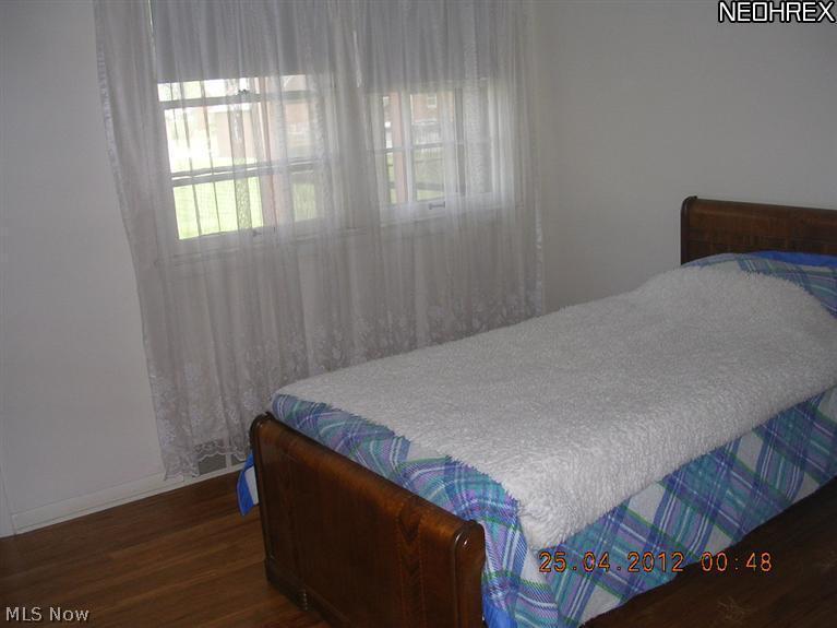 9230 Oakdale Road Cleveland, OH 44129 - Photo 5 of 9 Gallery Image 5