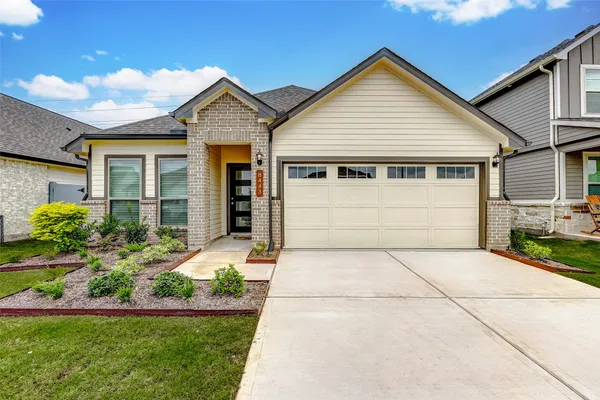 $2,375 | 8443 Red Shiner Way, Fulshear, TX 77441