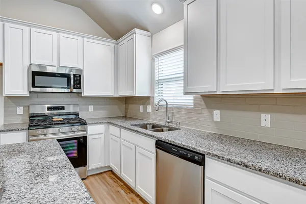 $2,375 | 8443 Red Shiner Way, Fulshear, TX 77441